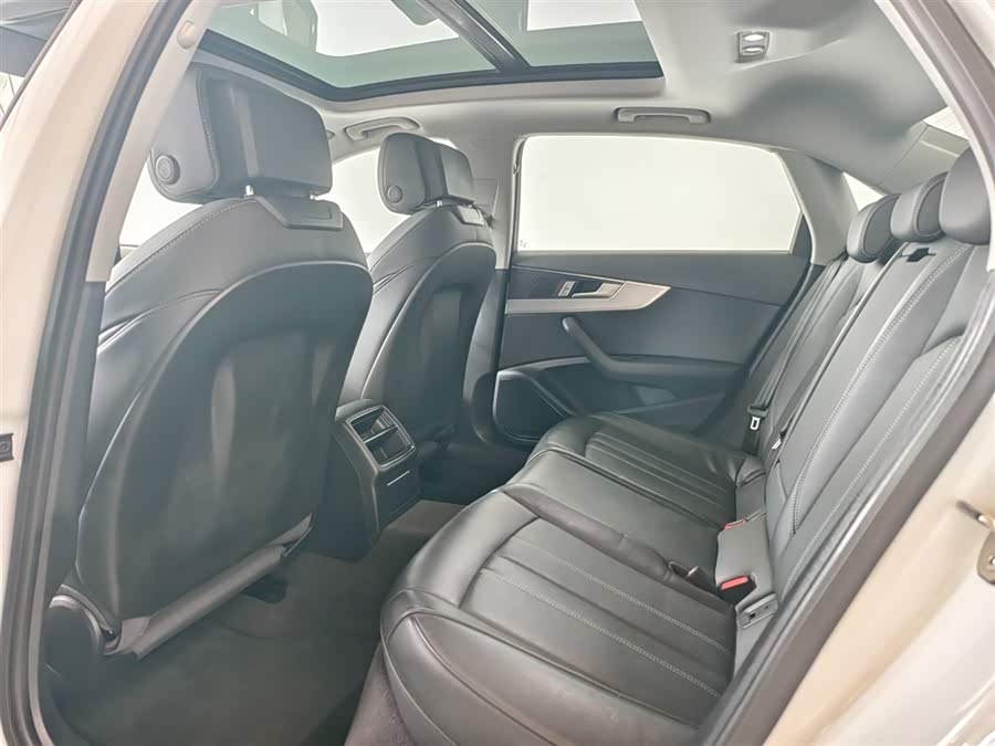 Audi A4L 2024