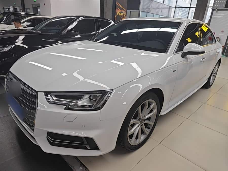 Audi A4L 2018