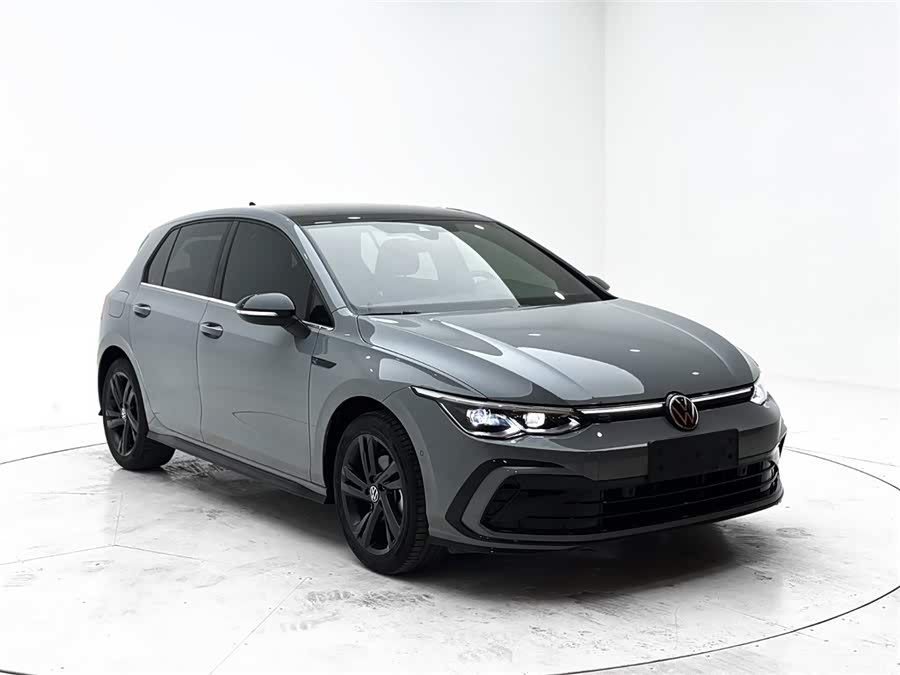 Volkswagen Golf 2021