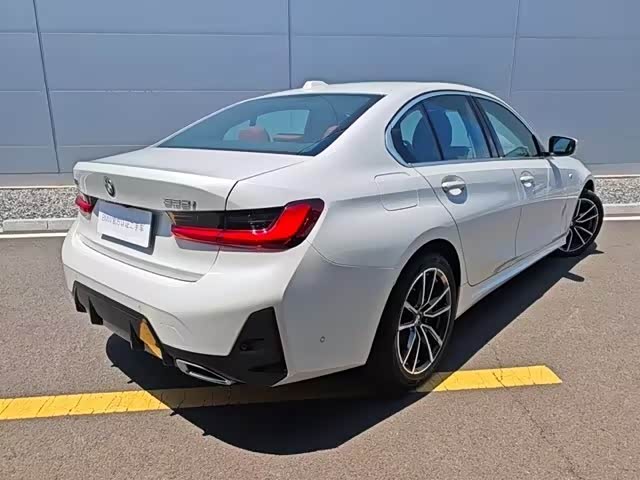 BMW 3 Series 2025