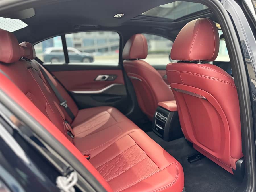 BMW 3 Series 2024
