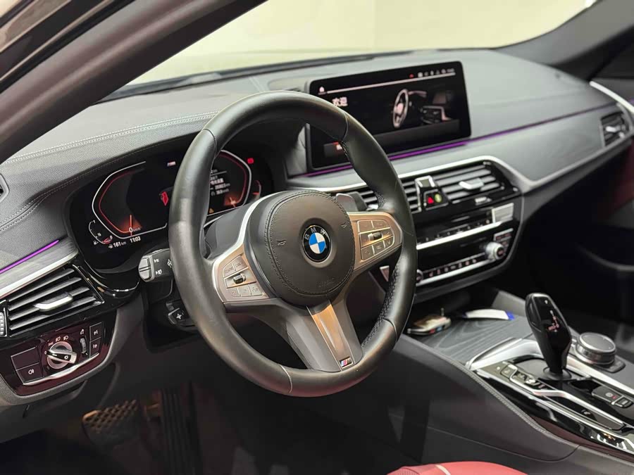 BMW 5 Series 2023 — фото 12