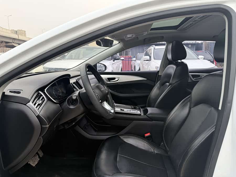 Roewe MAX 2021