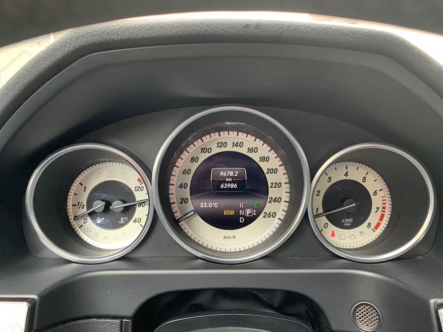 Mercedes-Benz E-Class 2015 — фото 13