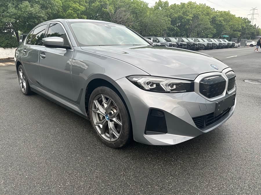 BMW i3 2024
