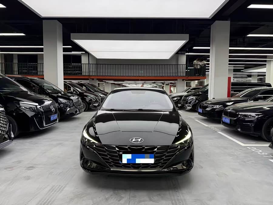 Hyundai Elantra 2023