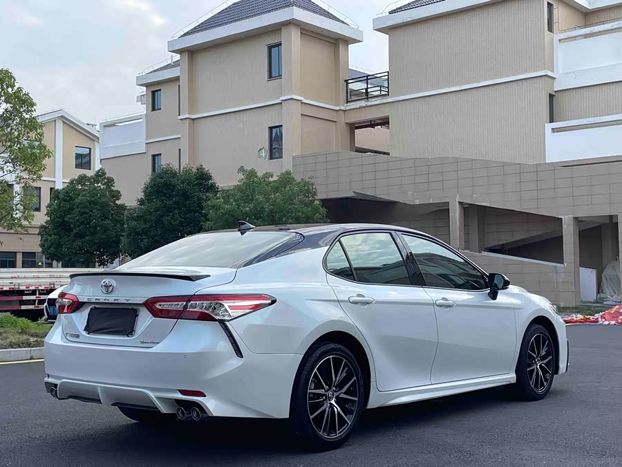 Toyota Camry 2023