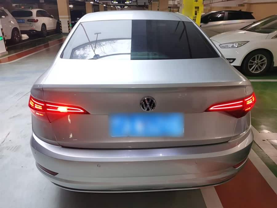 Volkswagen Sagitar 2019