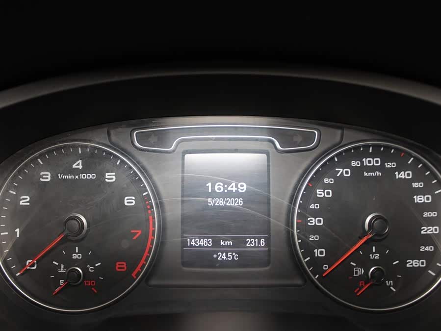 Audi Q3 2013 — фото 11