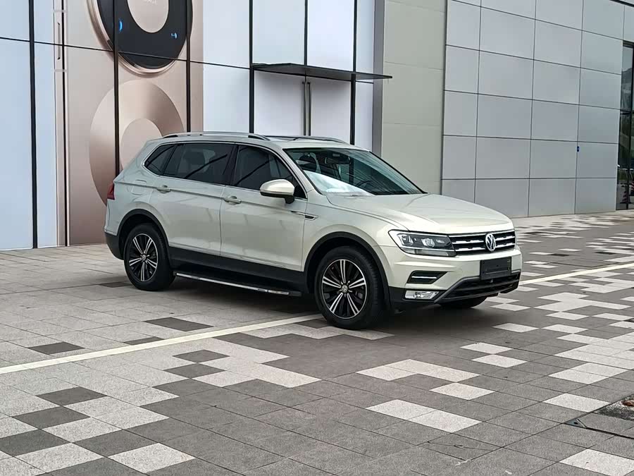 Volkswagen Tiguan L 2019