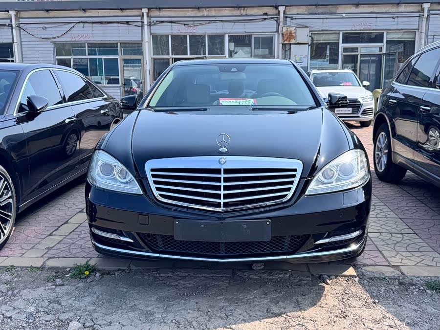 Mercedes-Benz S-Class 2012