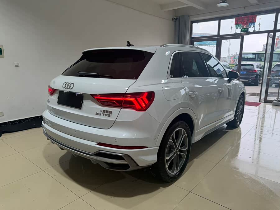 Audi Q3 2022
