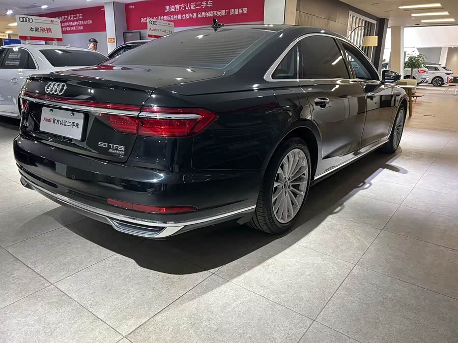 Audi A8 2022