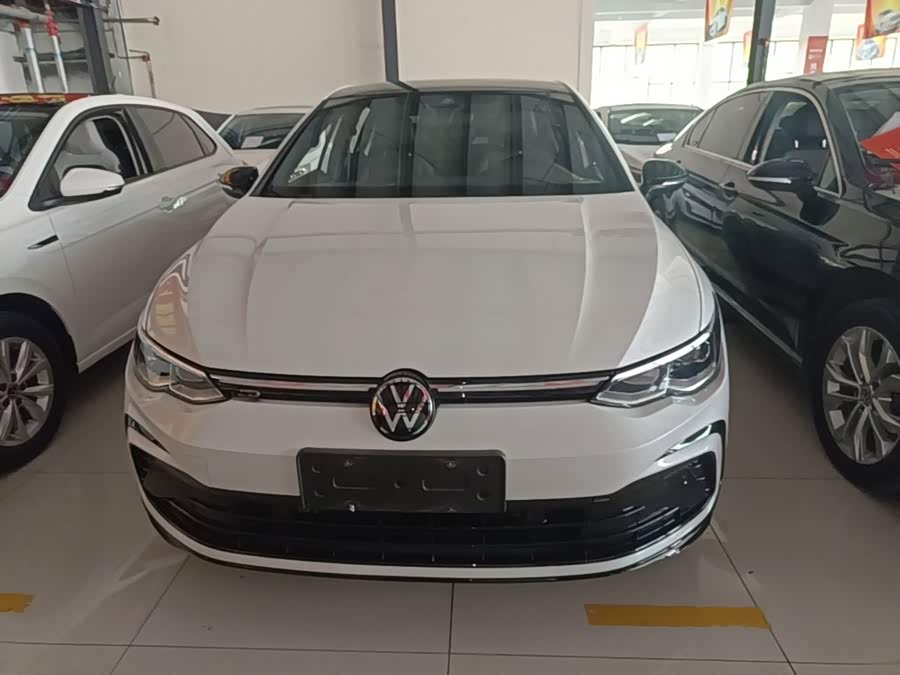 Volkswagen Golf 2023