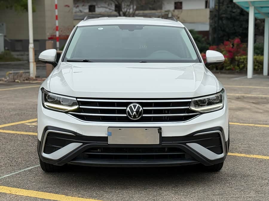 Volkswagen Tiguan L 2022