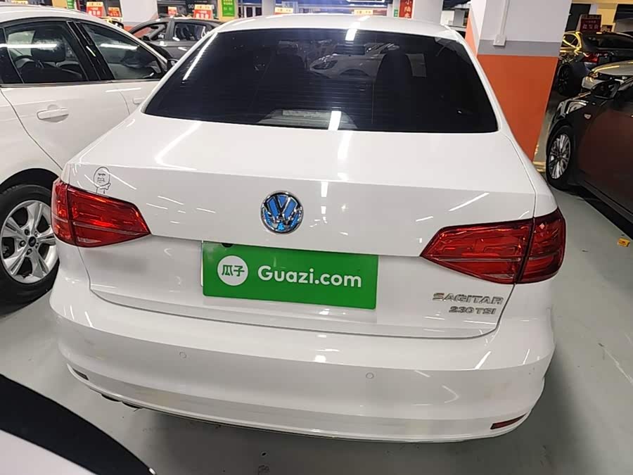 Volkswagen Sagitar 2017