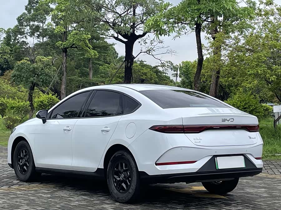 BYD Qin PLUS 2025 — фото 8