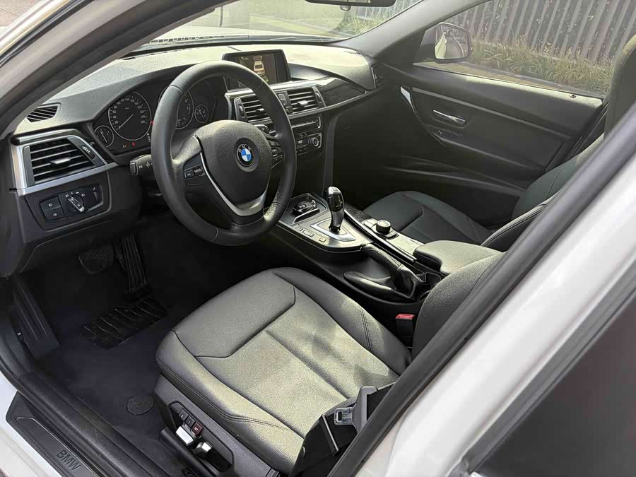 BMW 3 Series 2017