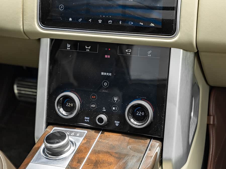 Land Rover Range Rover 2021 — фото 12