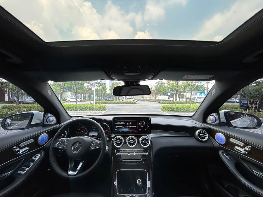 Mercedes-Benz GLC 2018 — фото 18