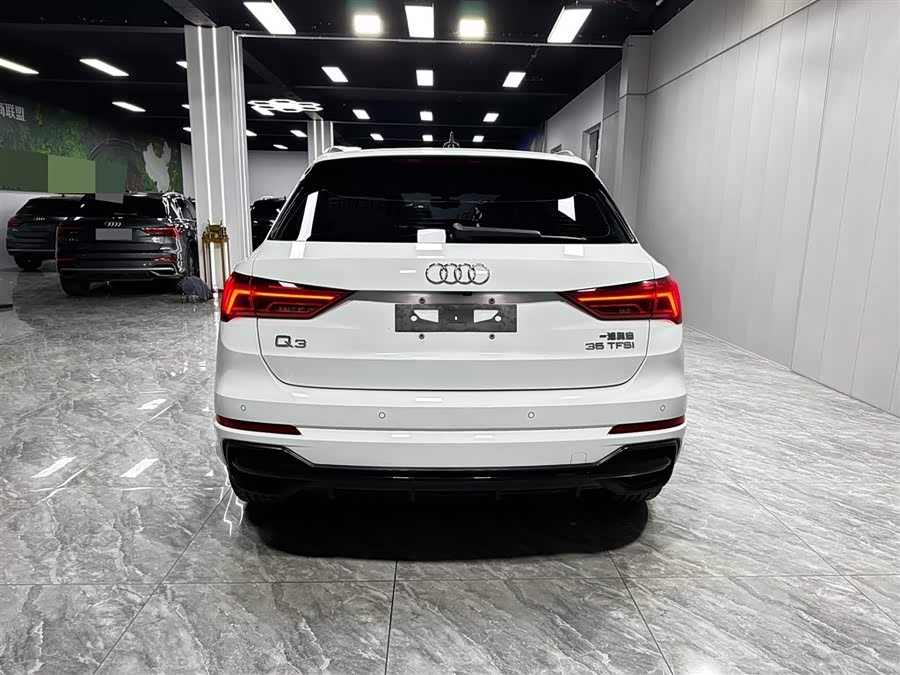 Audi Q3 2022