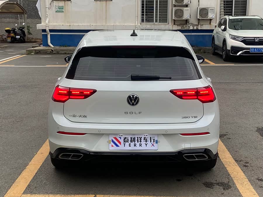 Volkswagen Golf 2023