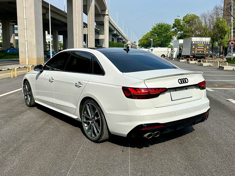 Audi A4L 2020