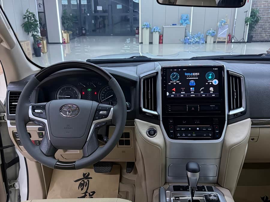 Toyota Land Cruiser 2015 — фото 26