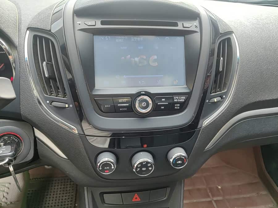 MG MG5 2014