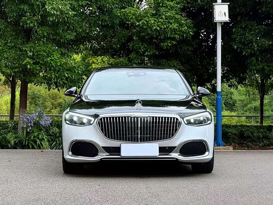 Mercedes-Benz Maybach S-Class 2023