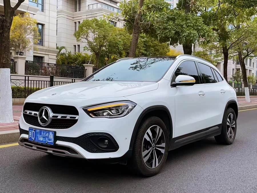 Mercedes-Benz GLA 2020