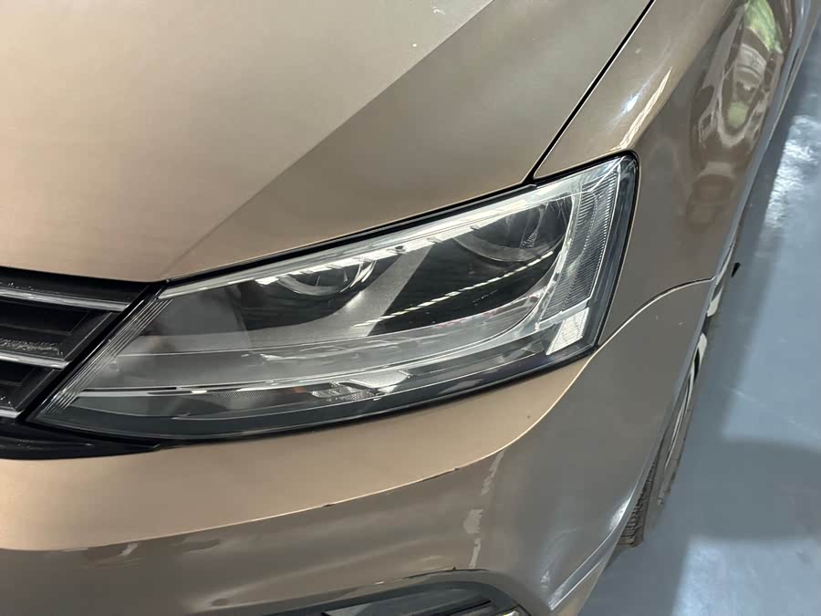 Volkswagen Sagitar 2017
