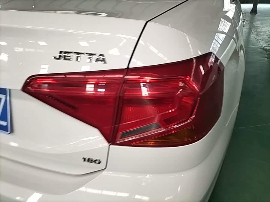 Volkswagen Jetta 2019 — фото 8