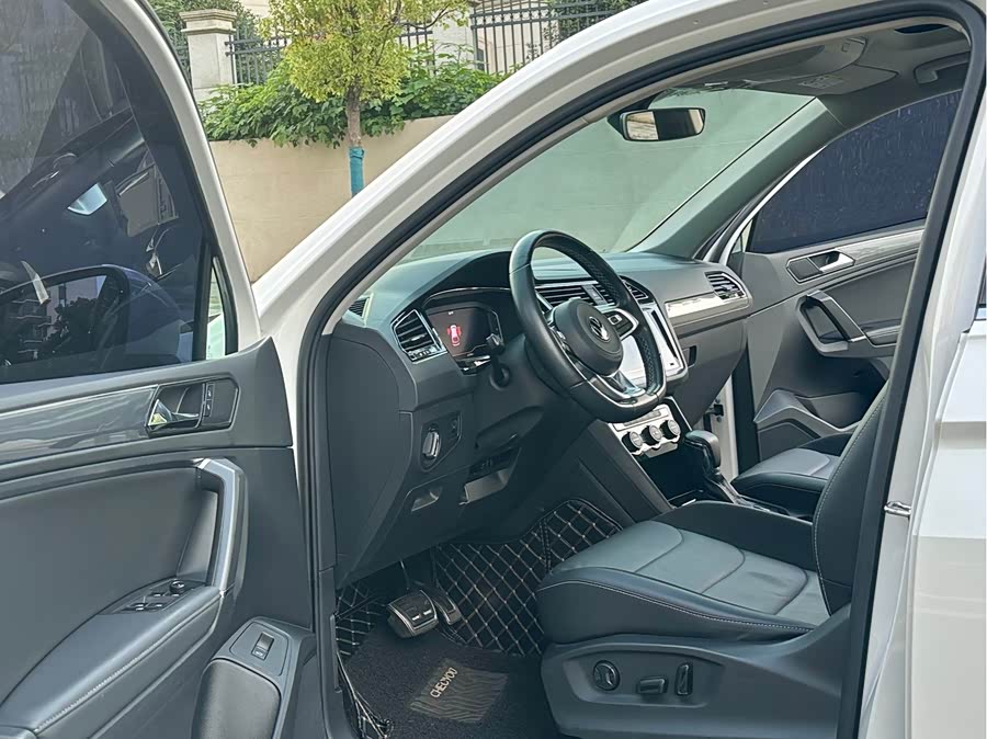 Volkswagen Tiguan L 2021