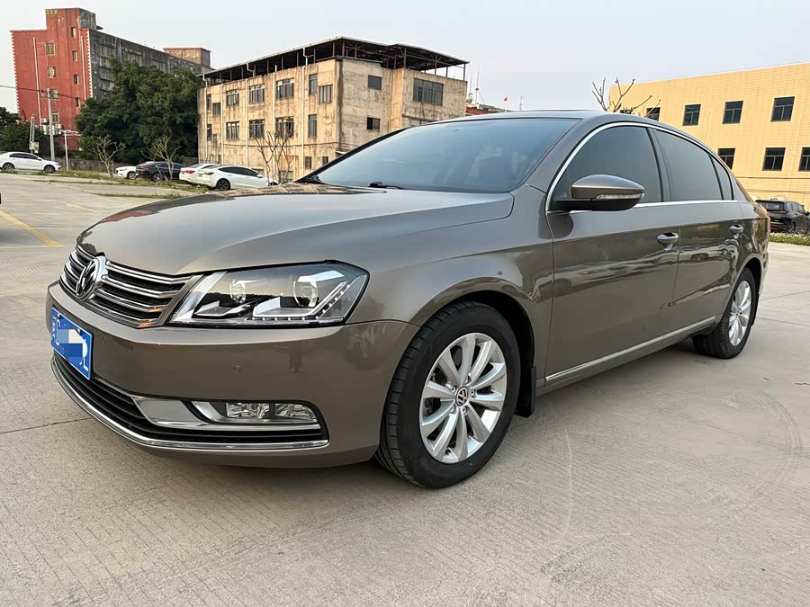 Volkswagen Magotan 2012