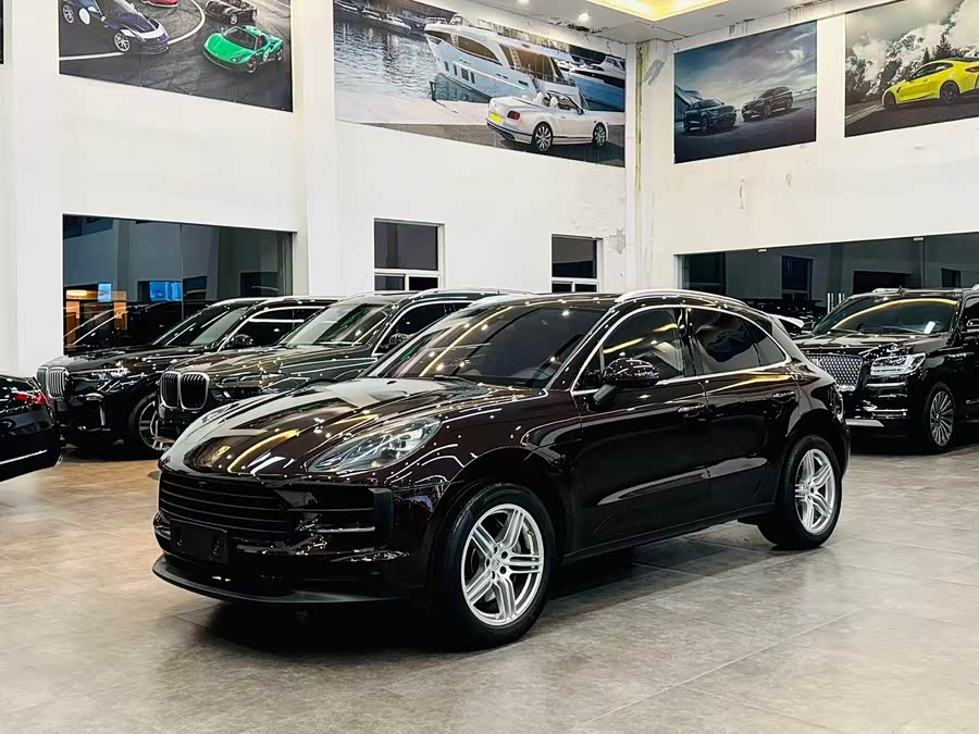 Porsche Macan 2021