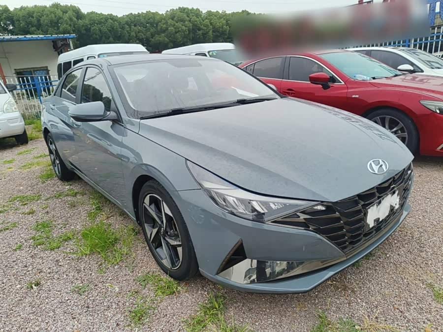 Hyundai Elantra 2021