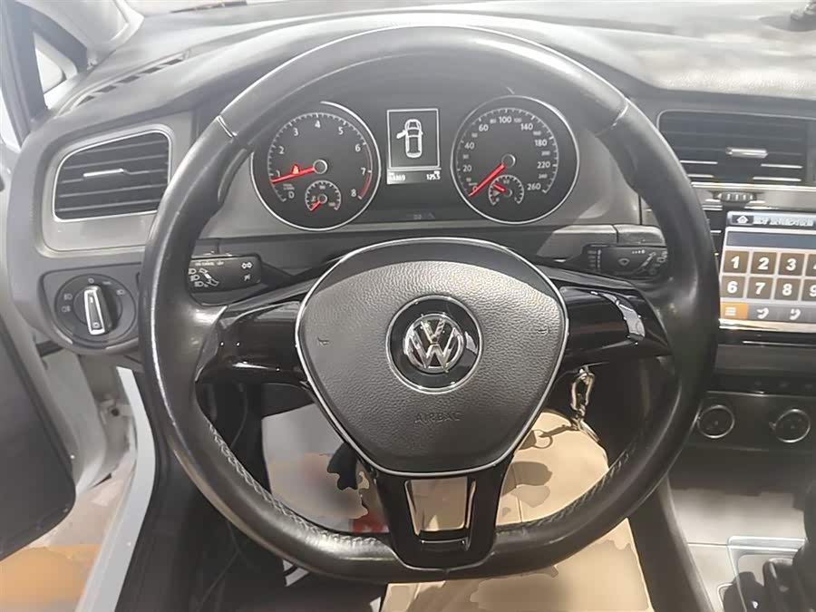 Volkswagen Golf 2015