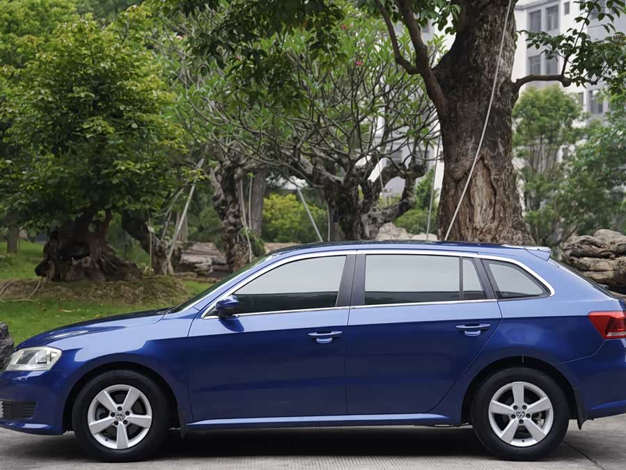 Volkswagen Gran Lavida 2013