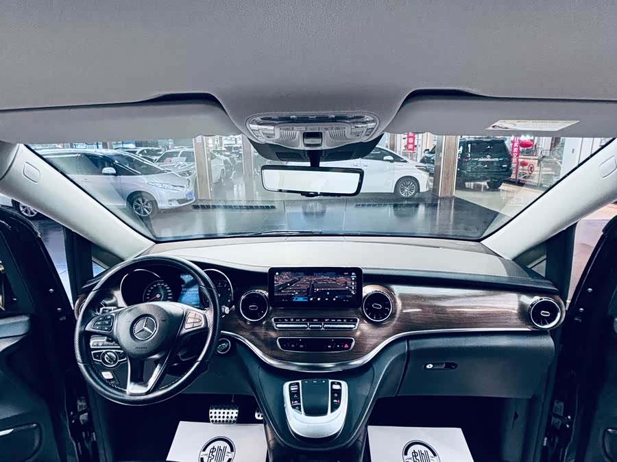 Mercedes-Benz V-Class 2022
