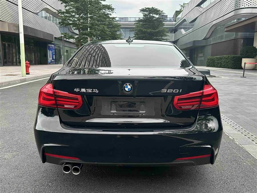 BMW 3 Series 2017 — фото 8