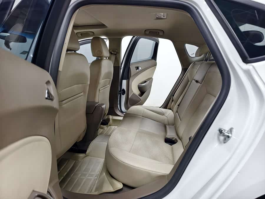 Buick Excelle GT 2013 — фото 13