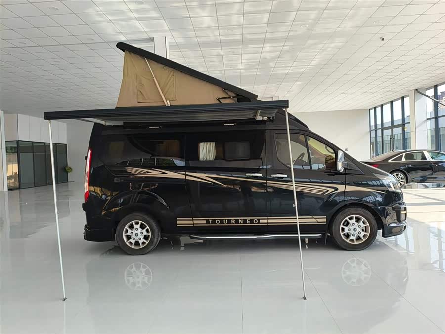 Ford Transit 2021