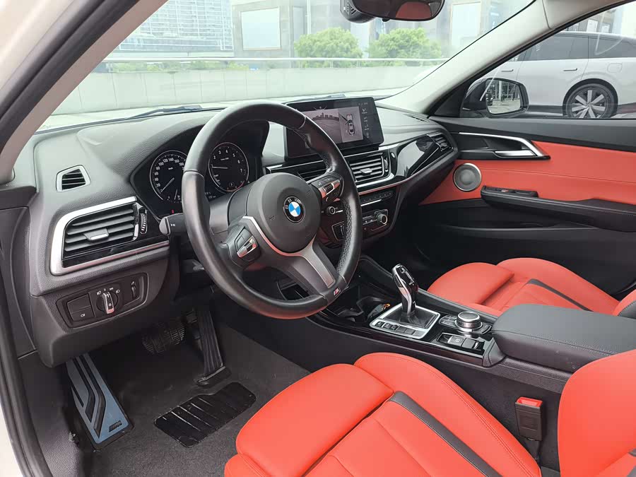 BMW 1 Series 2022 — фото 12
