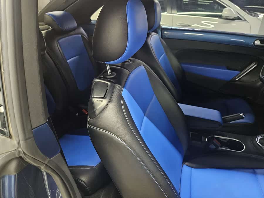 Volkswagen Beetle 2016