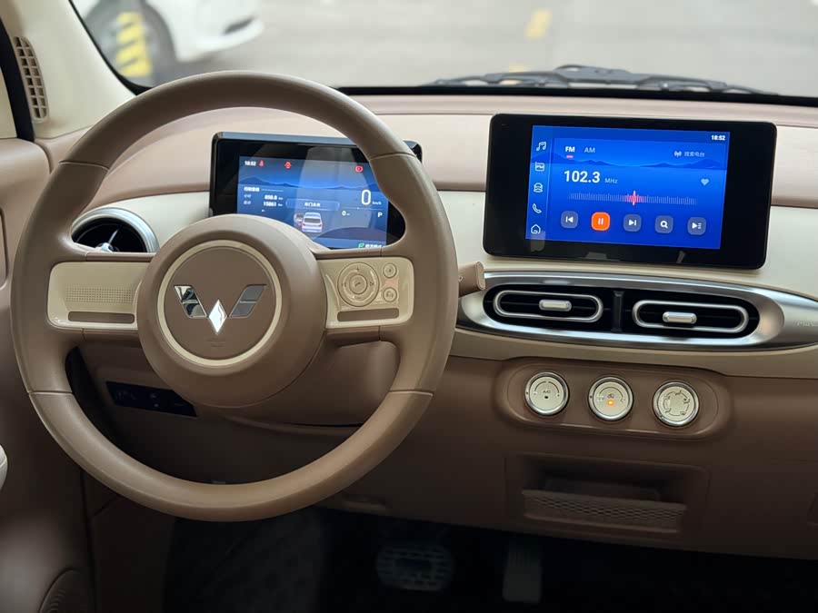 Wuling Hongguang MINIEV 2025