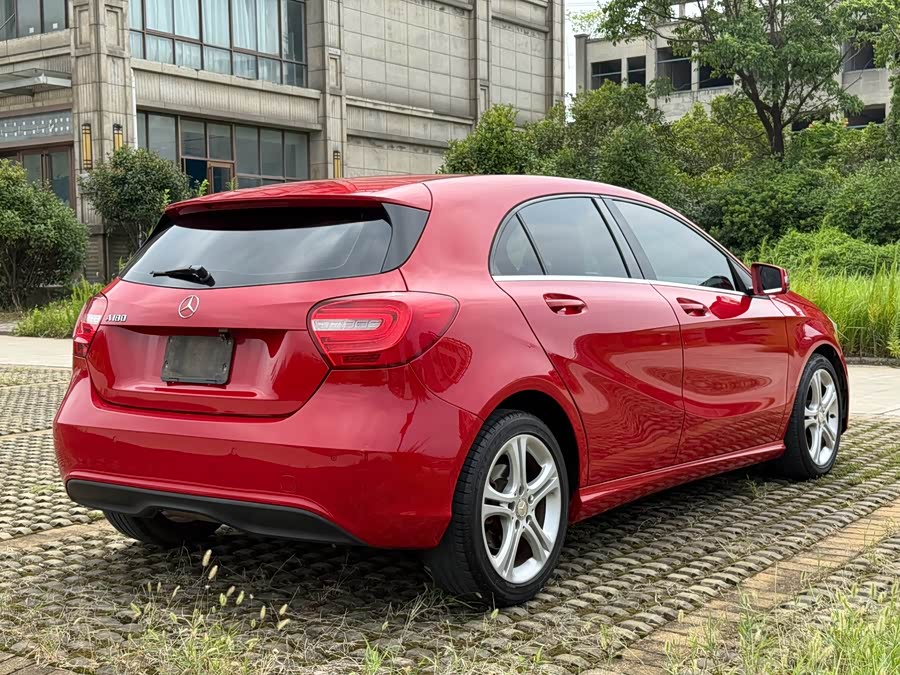 Mercedes-Benz A-Class 2015
