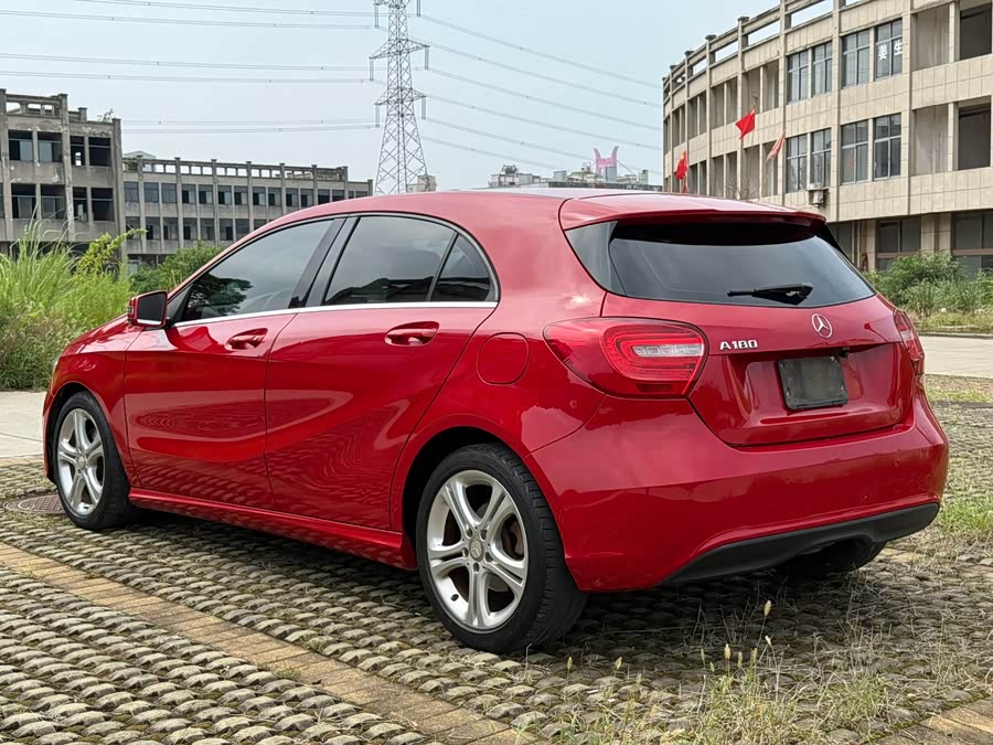 Mercedes-Benz A-Class 2015