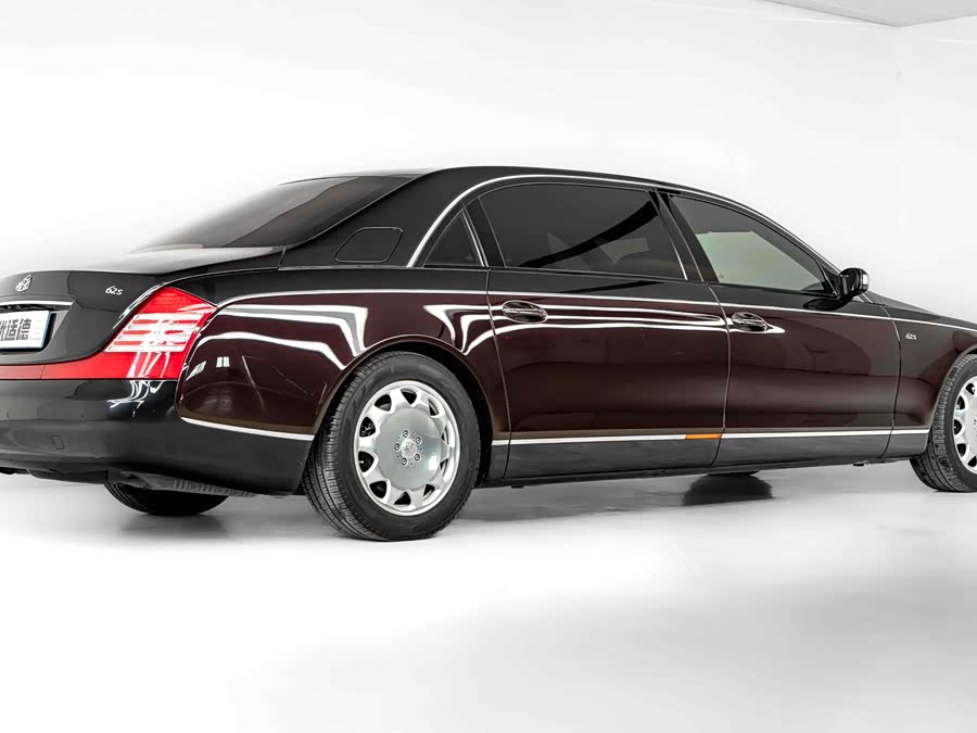 Maybach 2005