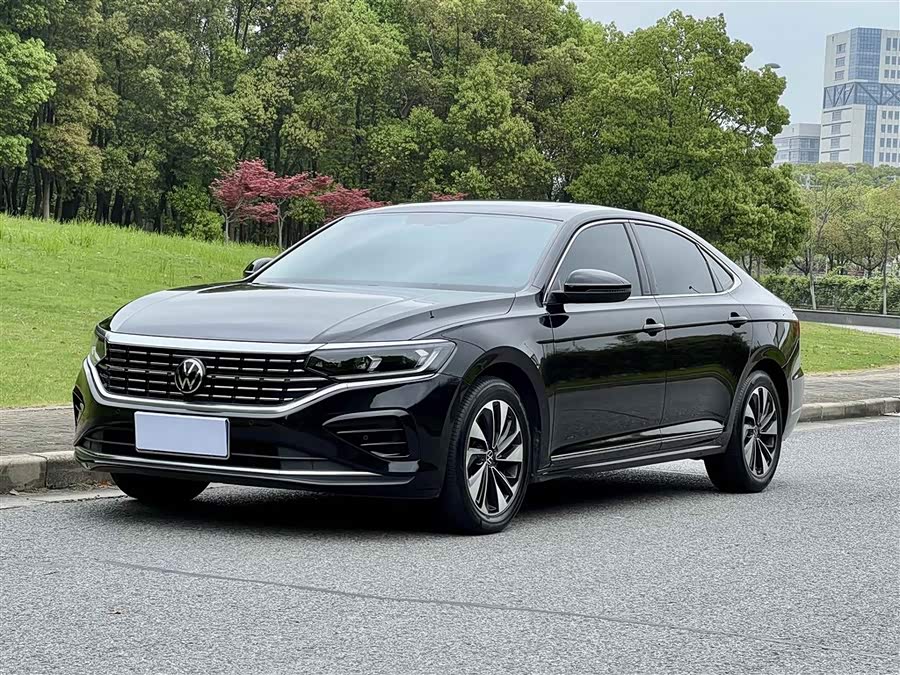 Volkswagen Passat 2022
